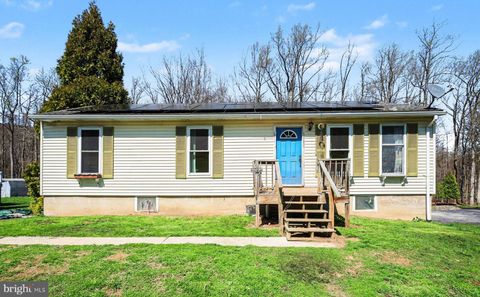 Photo of 112 W Greenhouse Road, DILLSBURG, PA 17019 (MLS # PAYK2100480)