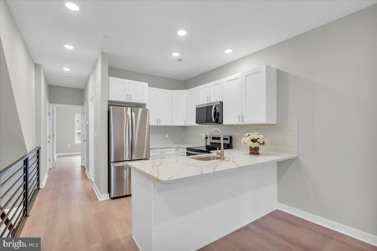 NORRIS SQUARE - Residential