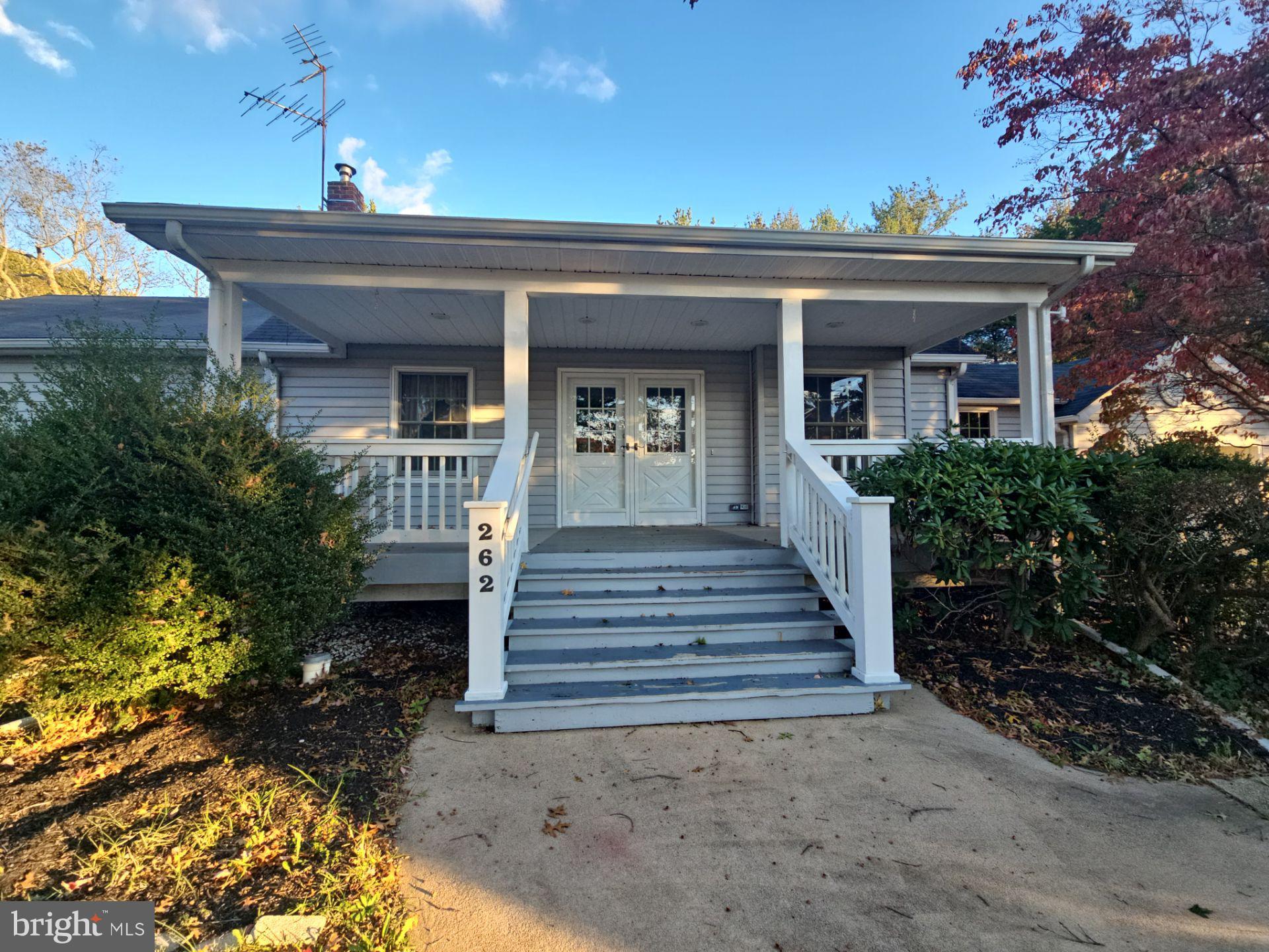 262 W PARK DRIVE