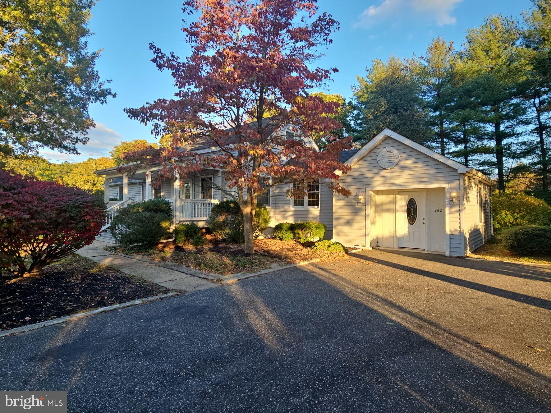 262 W PARK DRIVE
