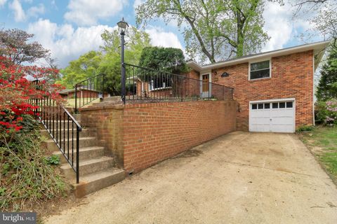 405 SOUTHWEST DRIVE SILVER SPRING MD 20901