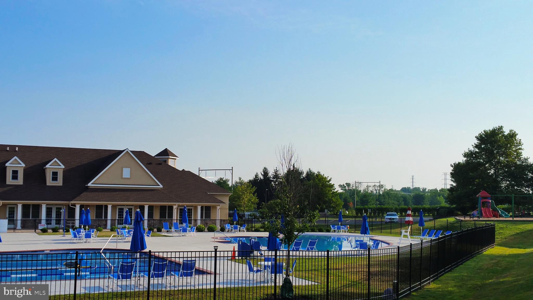 BLUE BELL CC - Residential