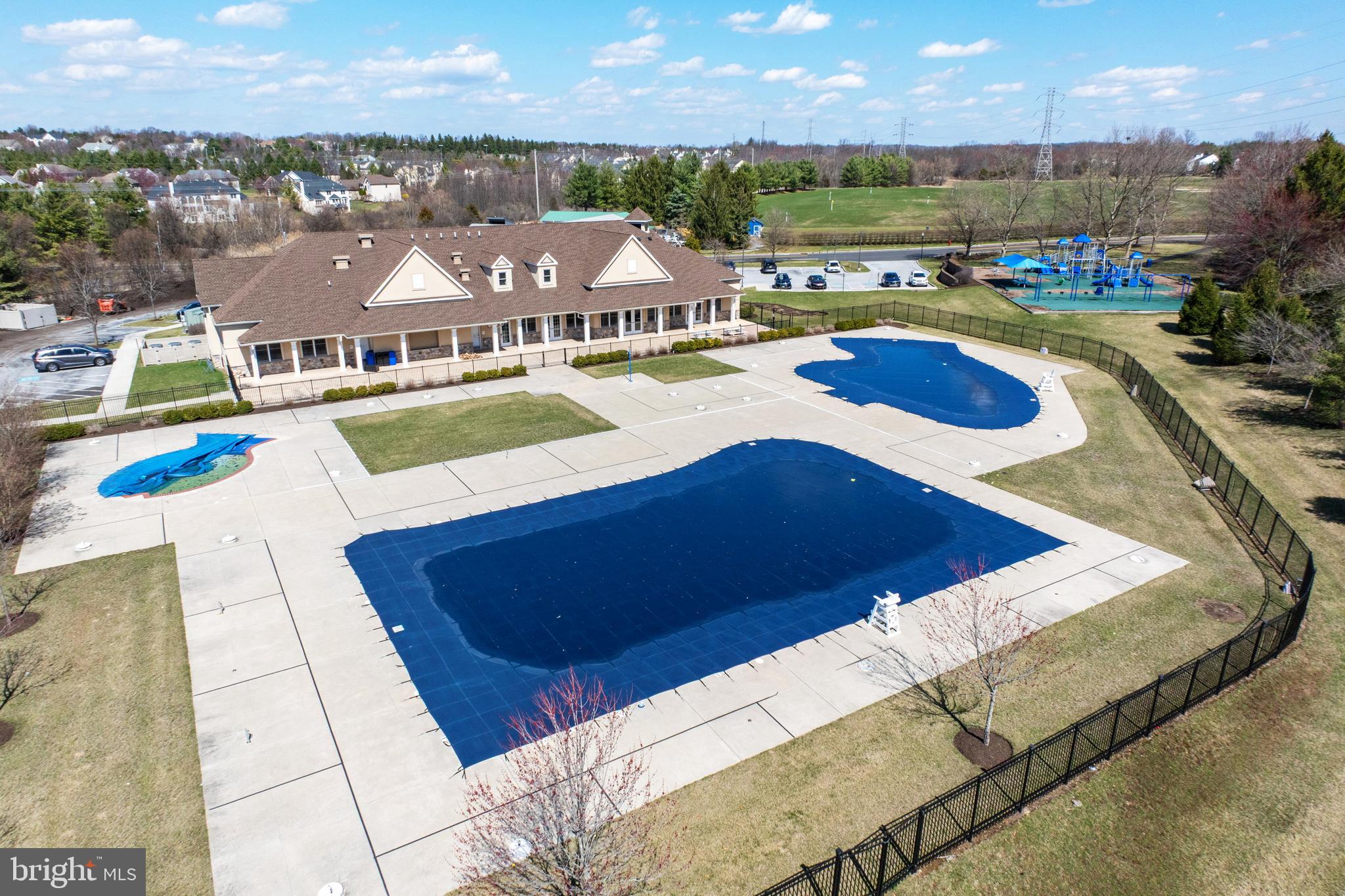 BLUE BELL CC - Residential