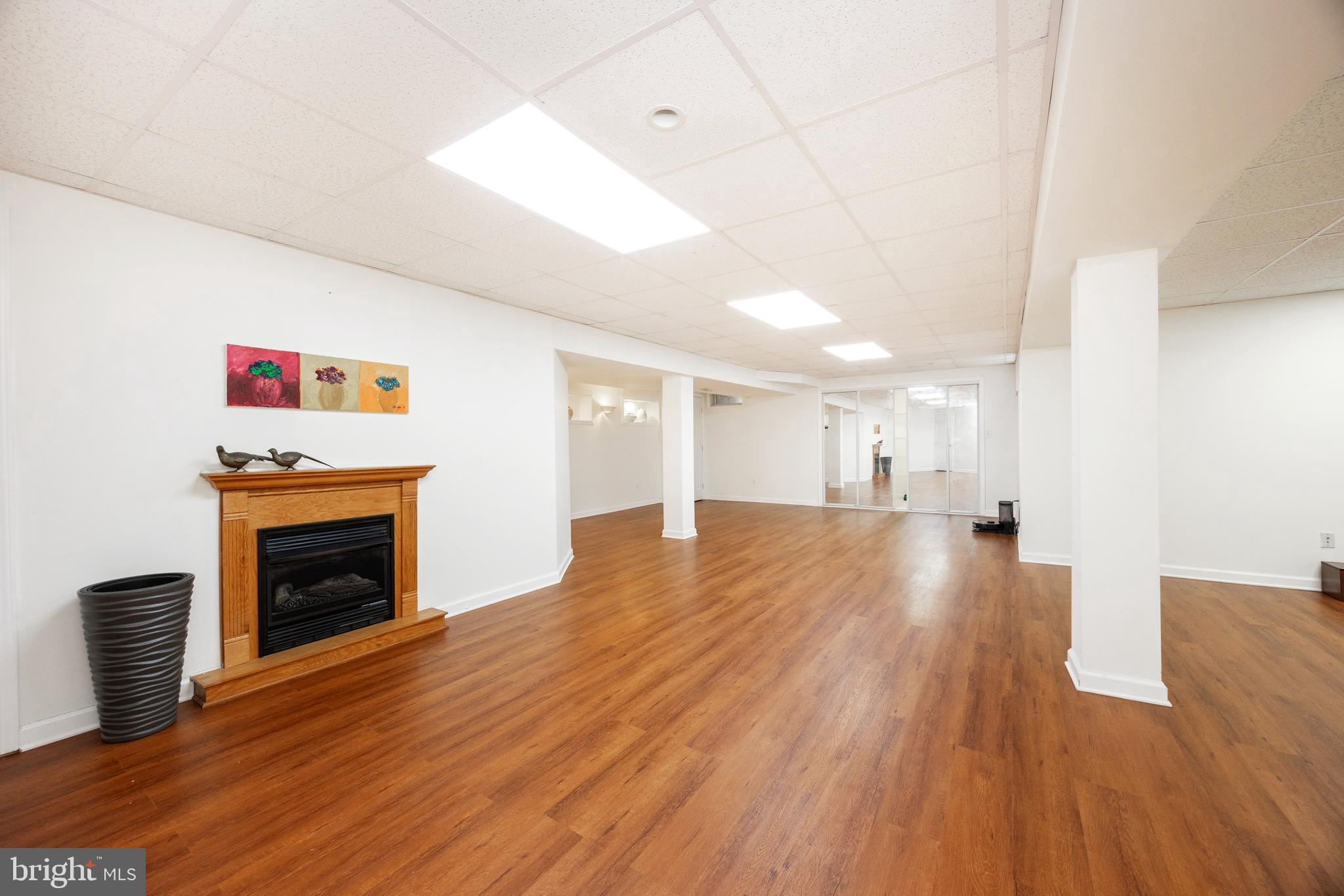 BLUE BELL CC - Residential