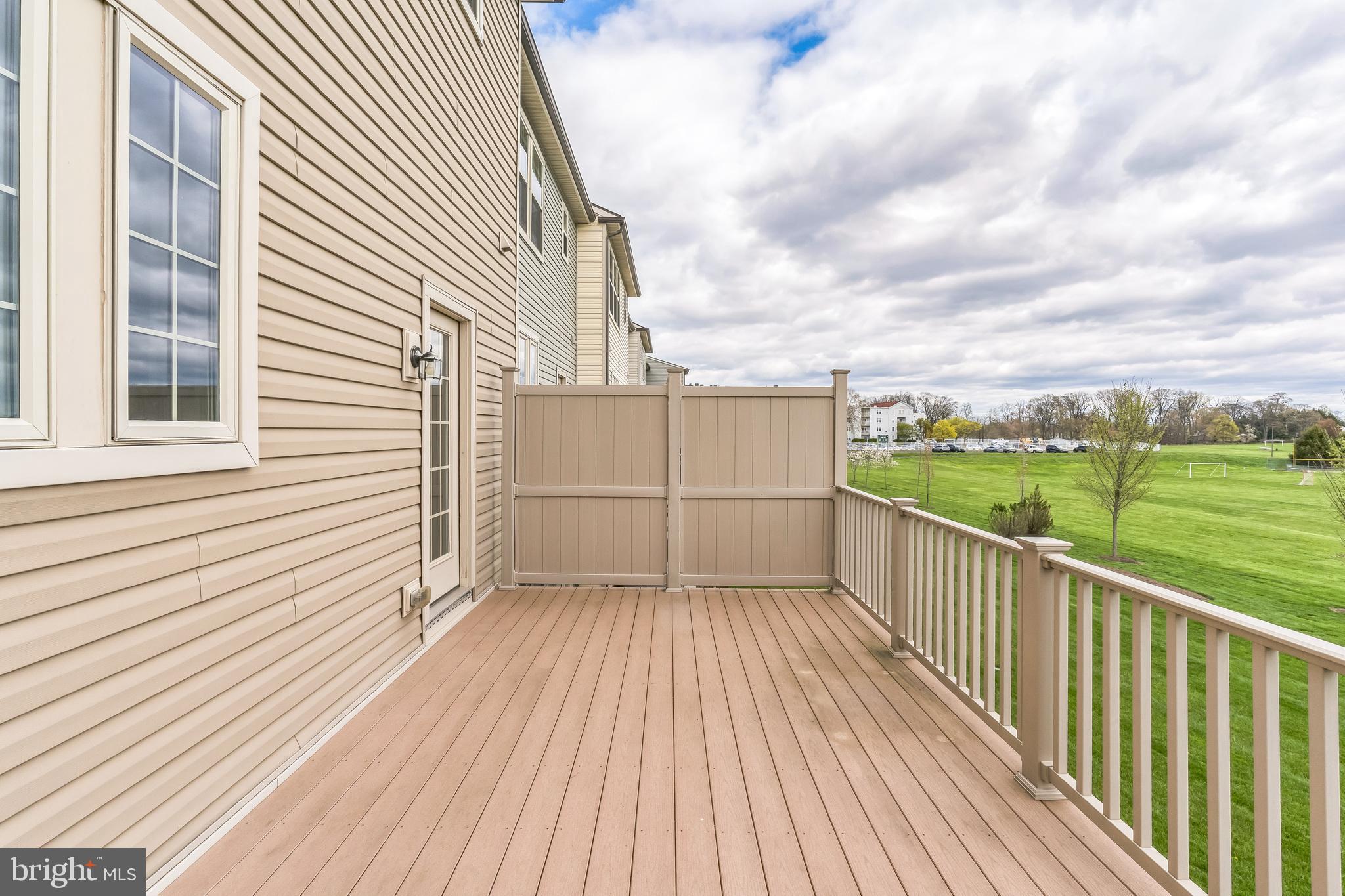 TALL OAKS - Residential