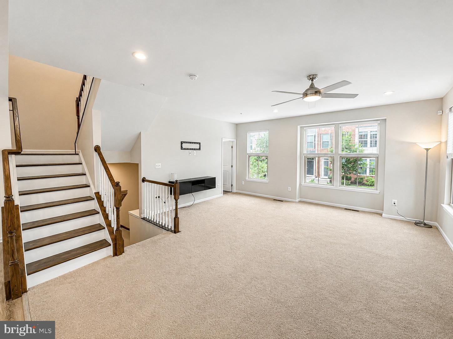 10047 DORSEY LANE