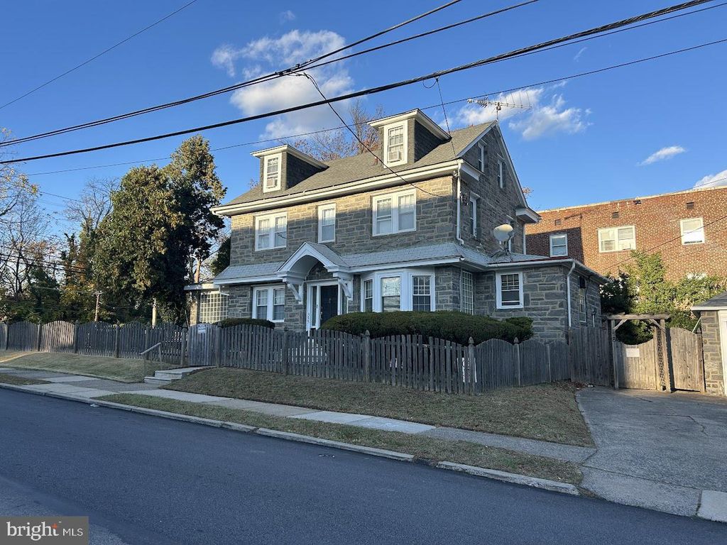 Photo of 1806 Garrett Road, LANSDOWNE, PA 19050 (MLS # PADE2104204)