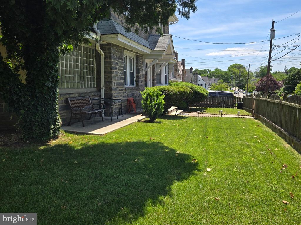 Photo of 1806 Garrett Road, LANSDOWNE, PA 19050 (MLS # PADE2104204)