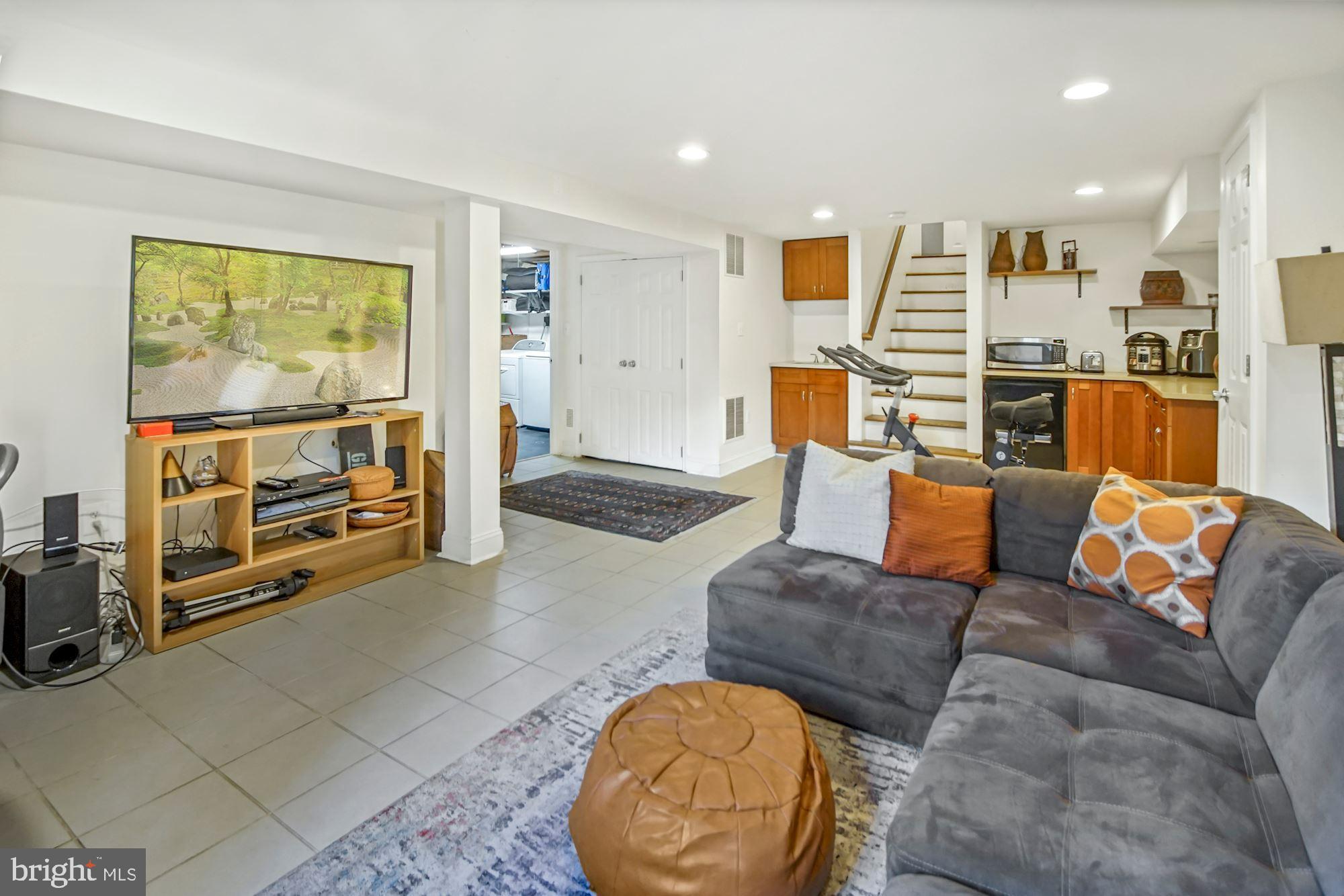 OLD FARM - Residential Lease