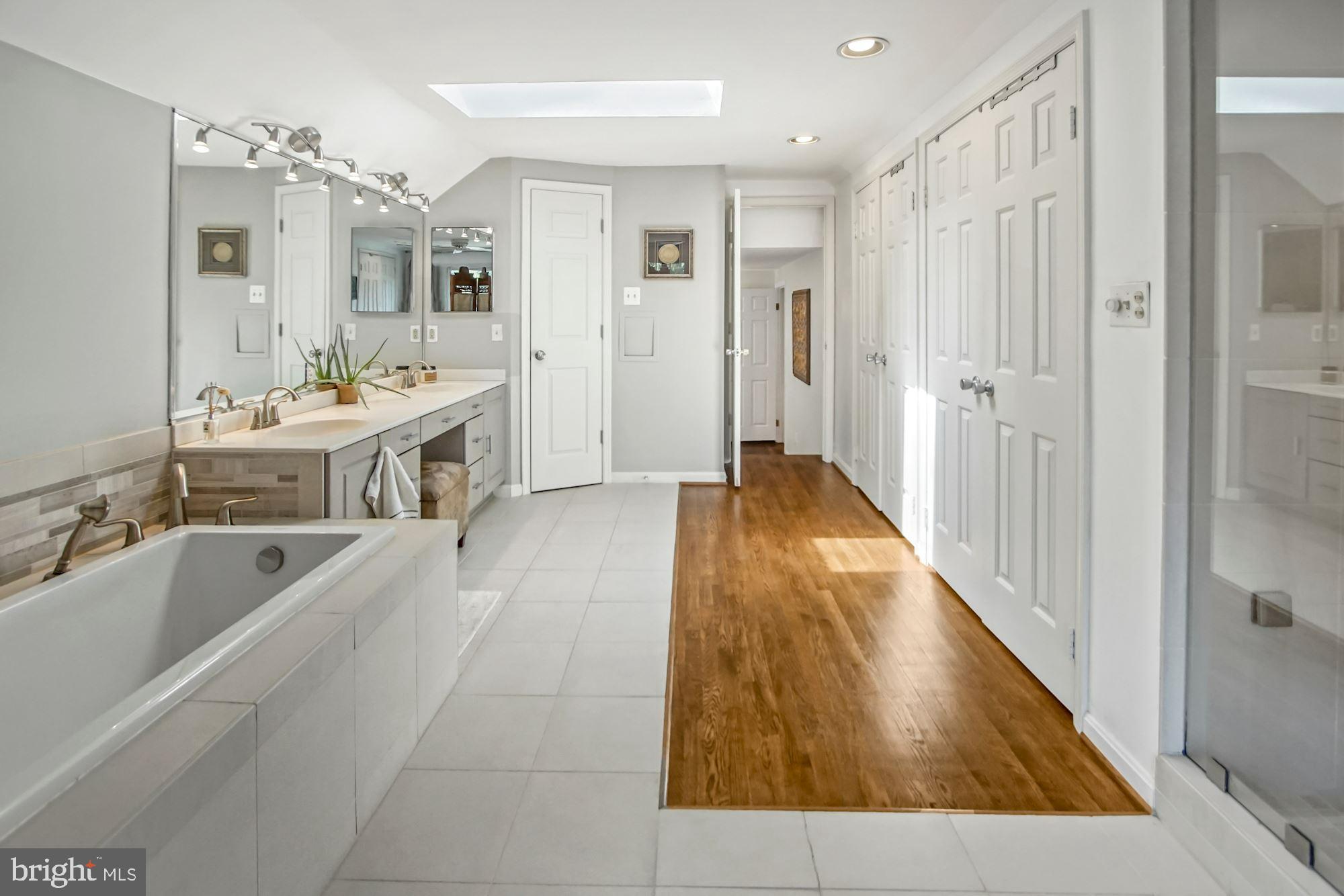 OLD FARM - Residential Lease