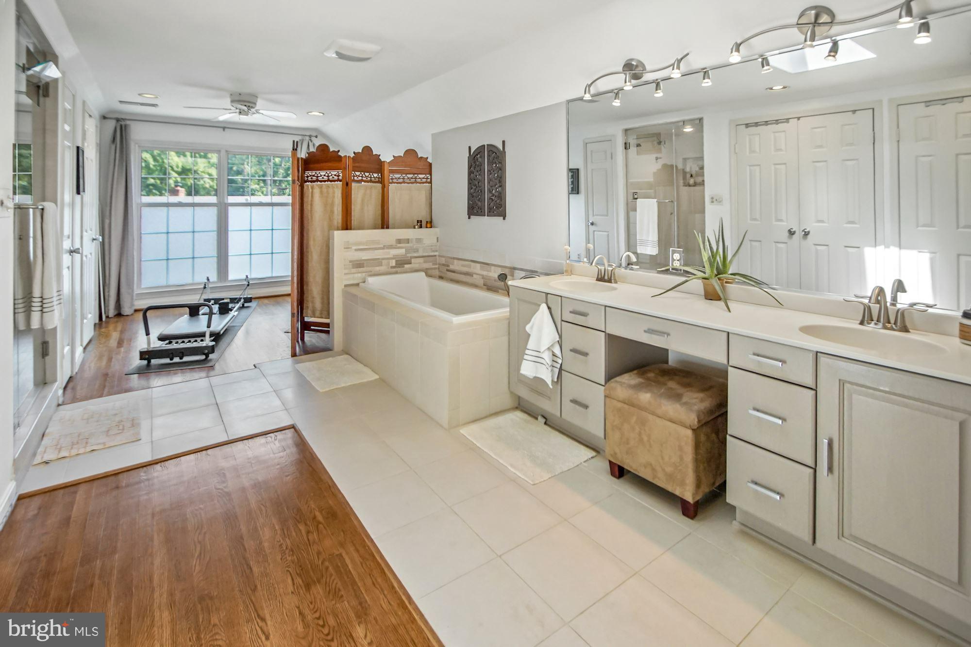 OLD FARM - Residential Lease