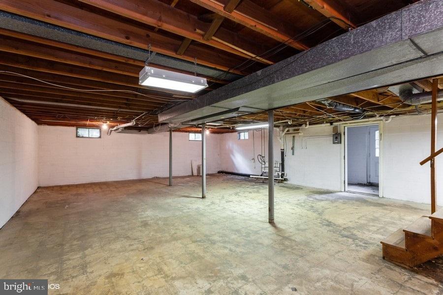 FAIRMONT - Residential