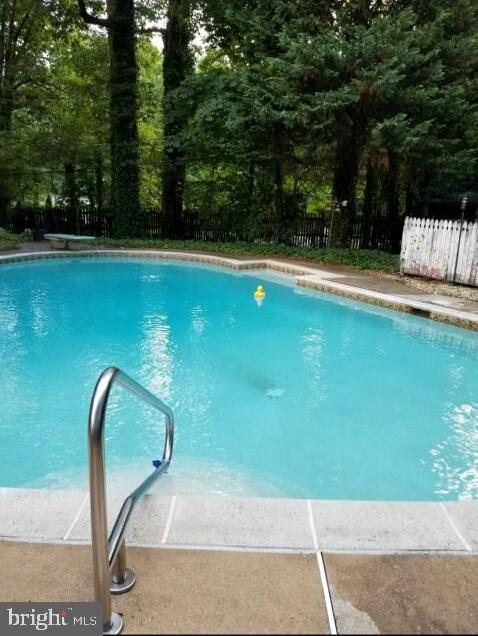 FAIRMONT - Residential