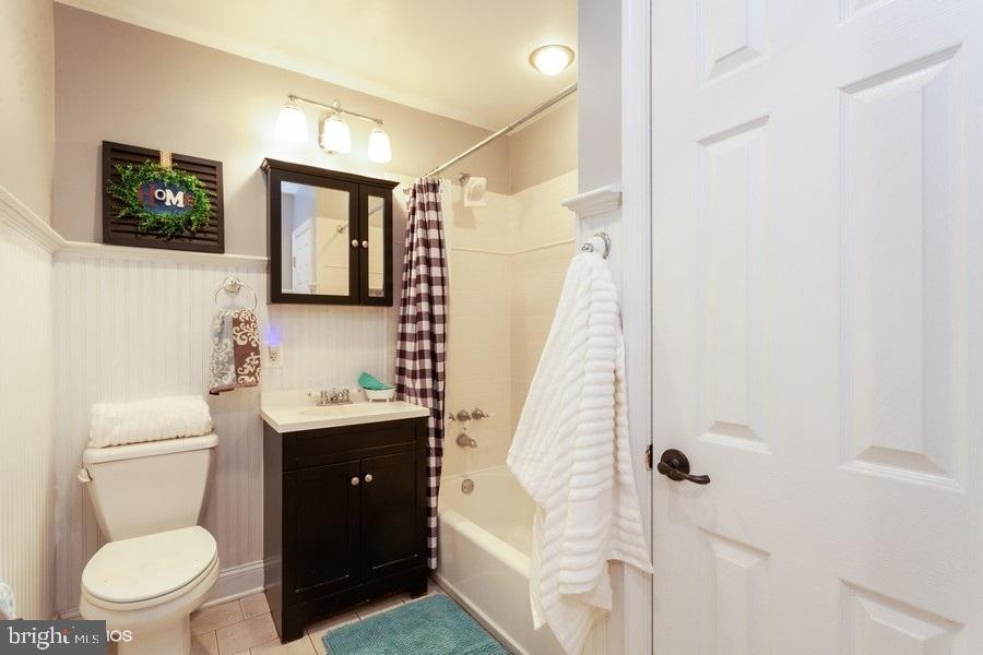 FAIRMONT - Residential