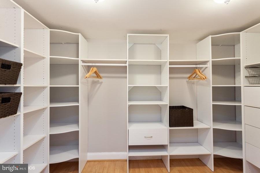 FAIRMONT - Residential