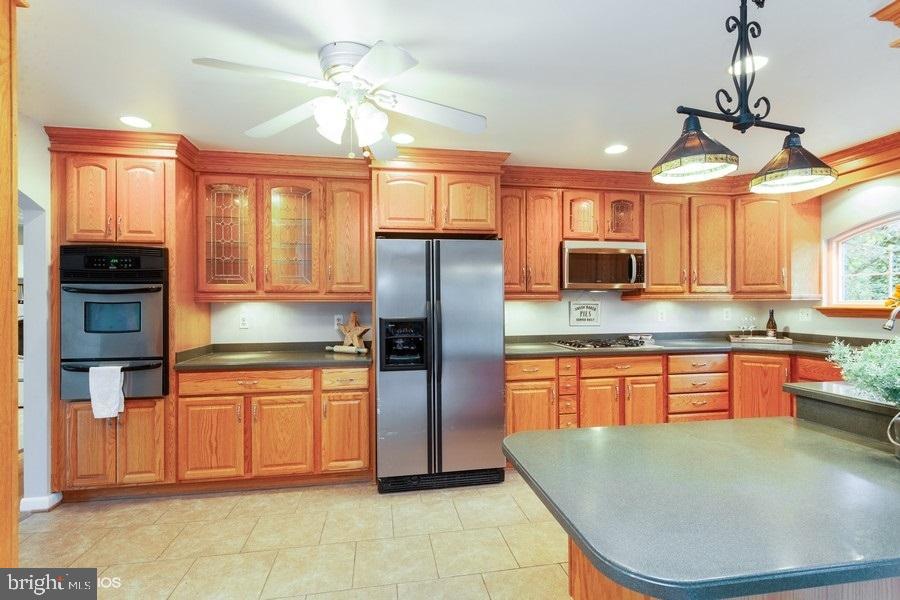 FAIRMONT - Residential