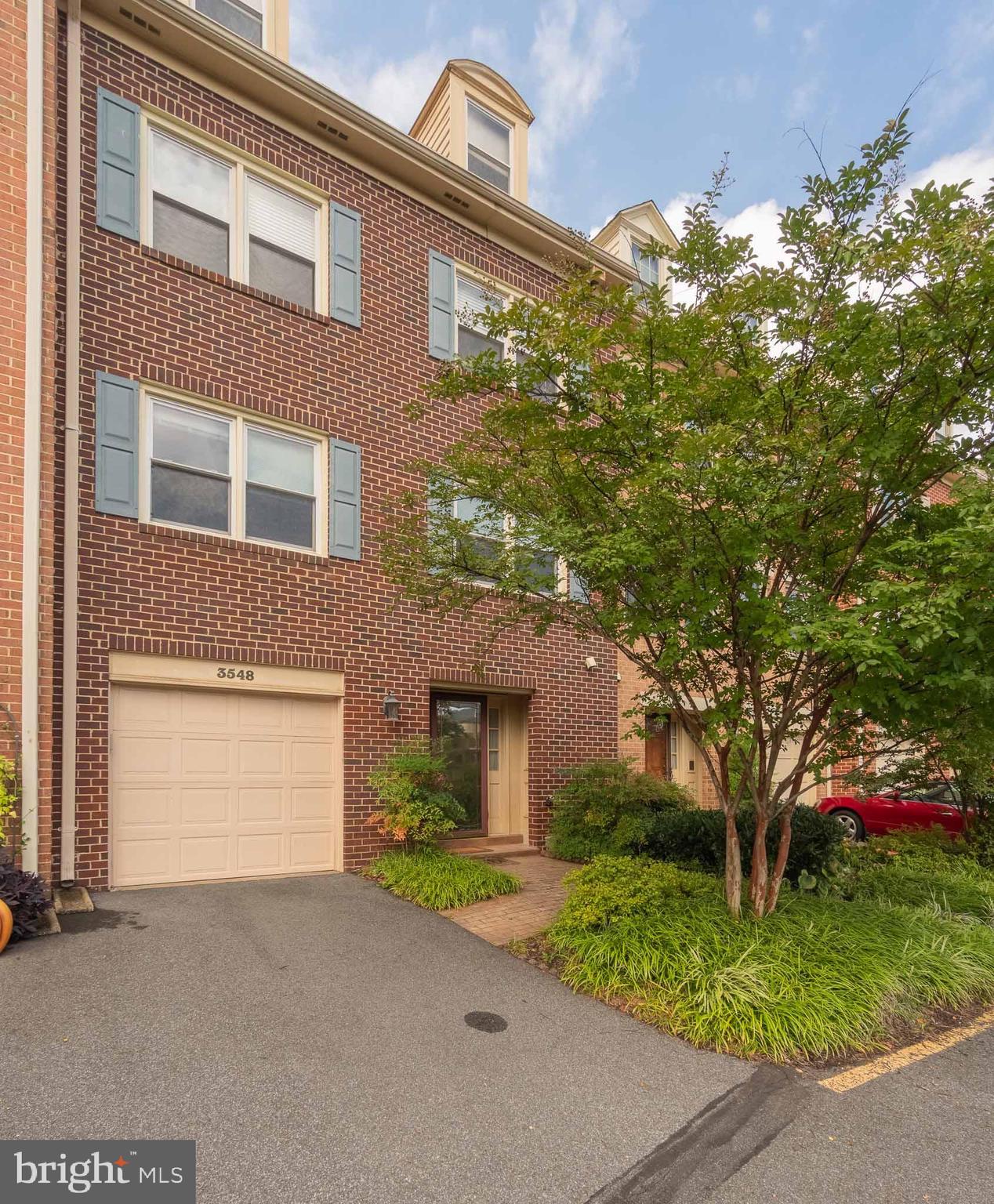 SKYLINE VILLAGE - Residential Lease