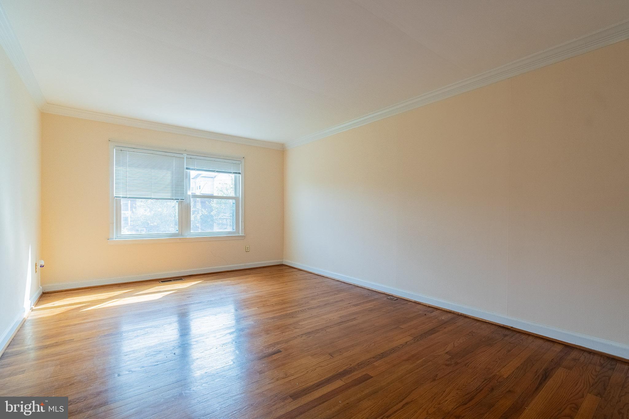 SKYLINE VILLAGE - Residential Lease