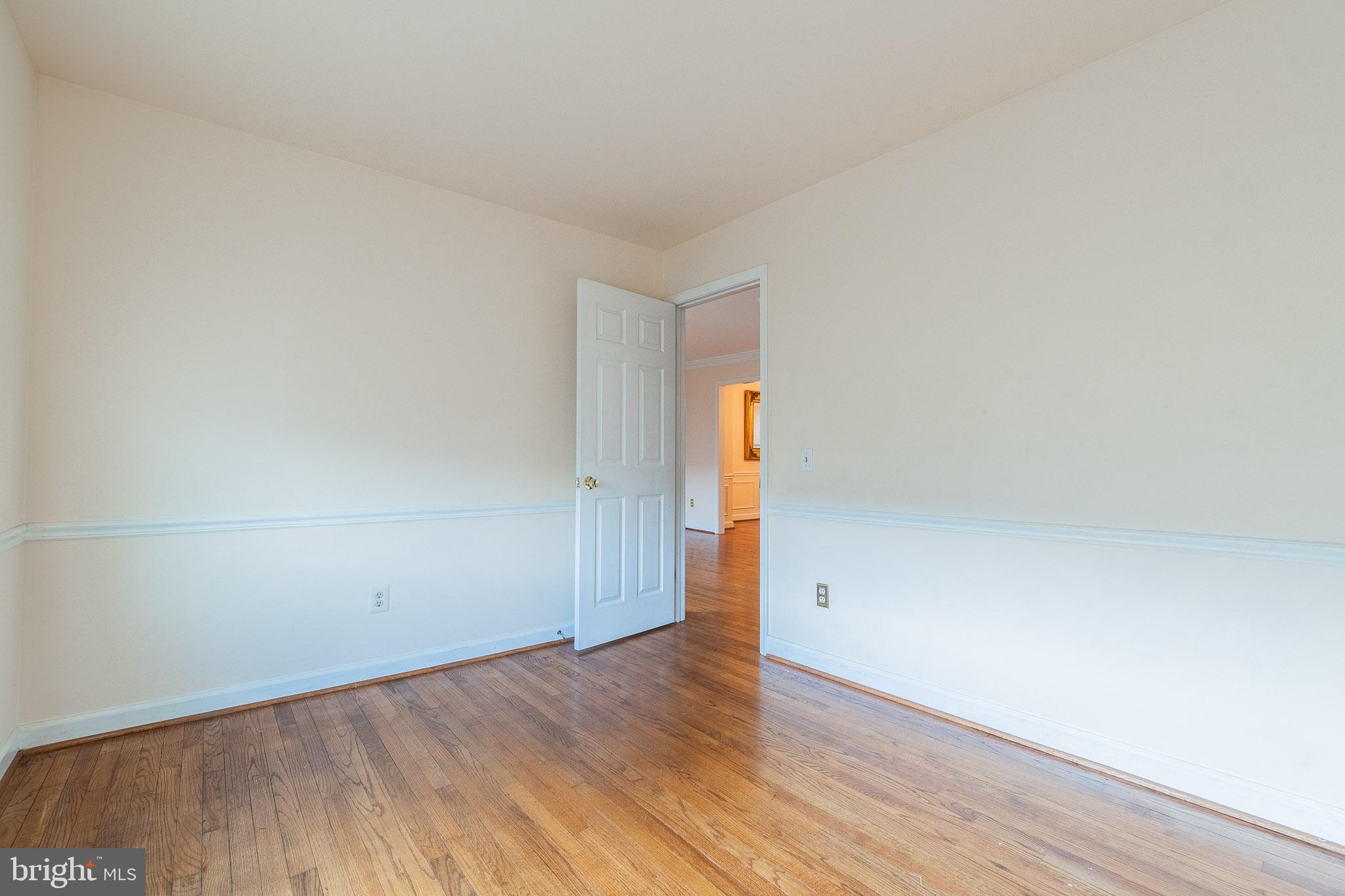 SKYLINE VILLAGE - Residential Lease