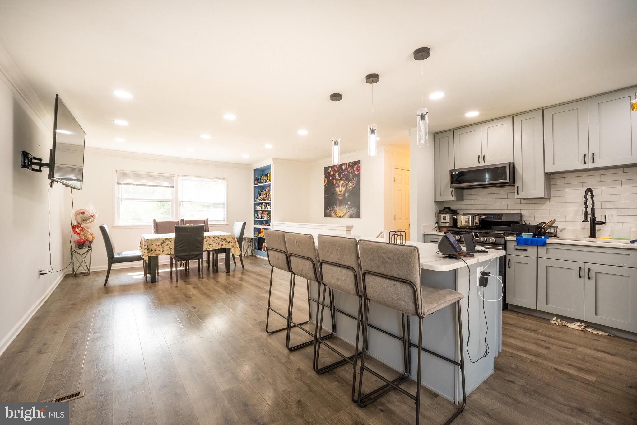 DALE CITY - Residential