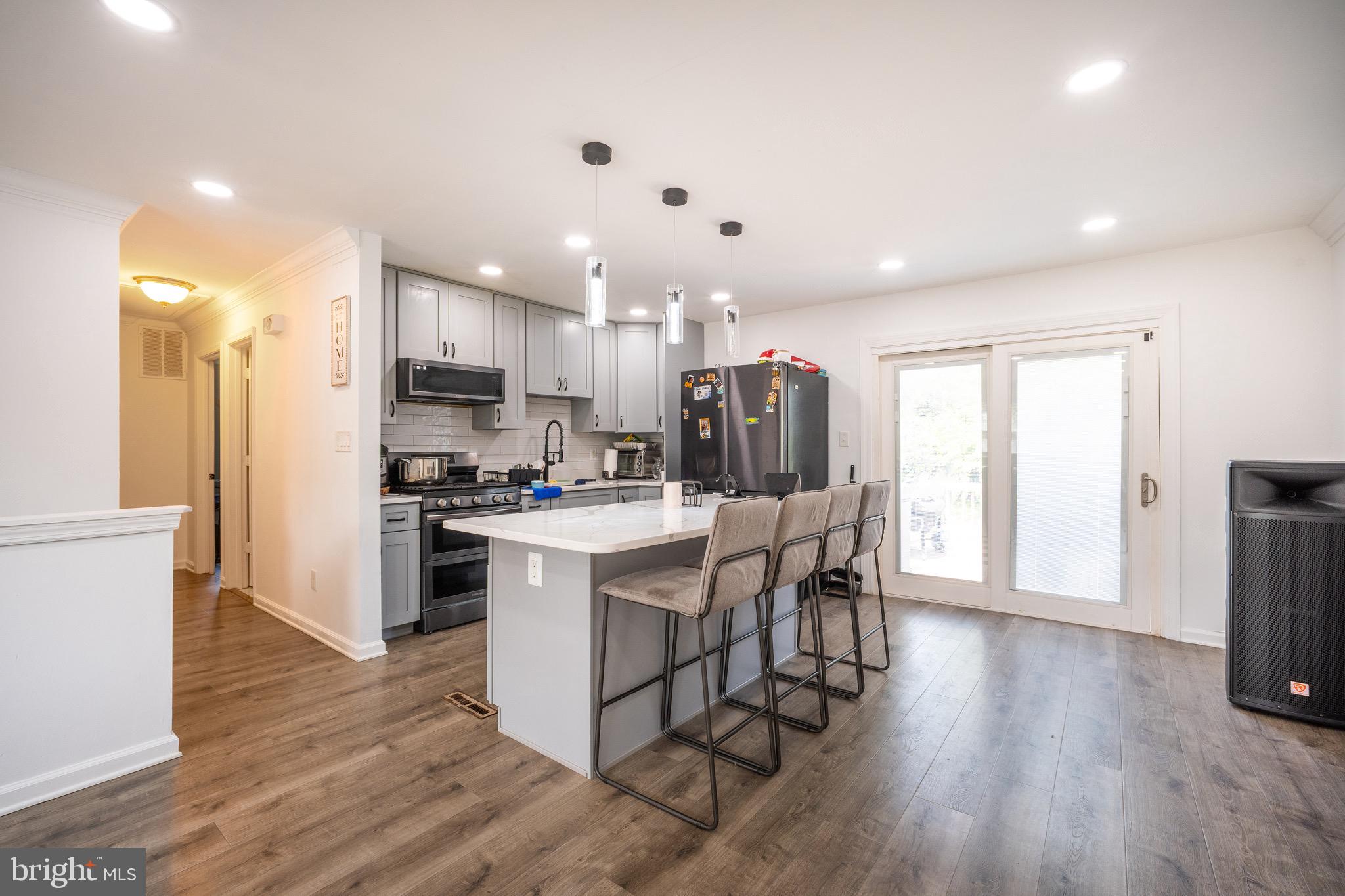 DALE CITY - Residential