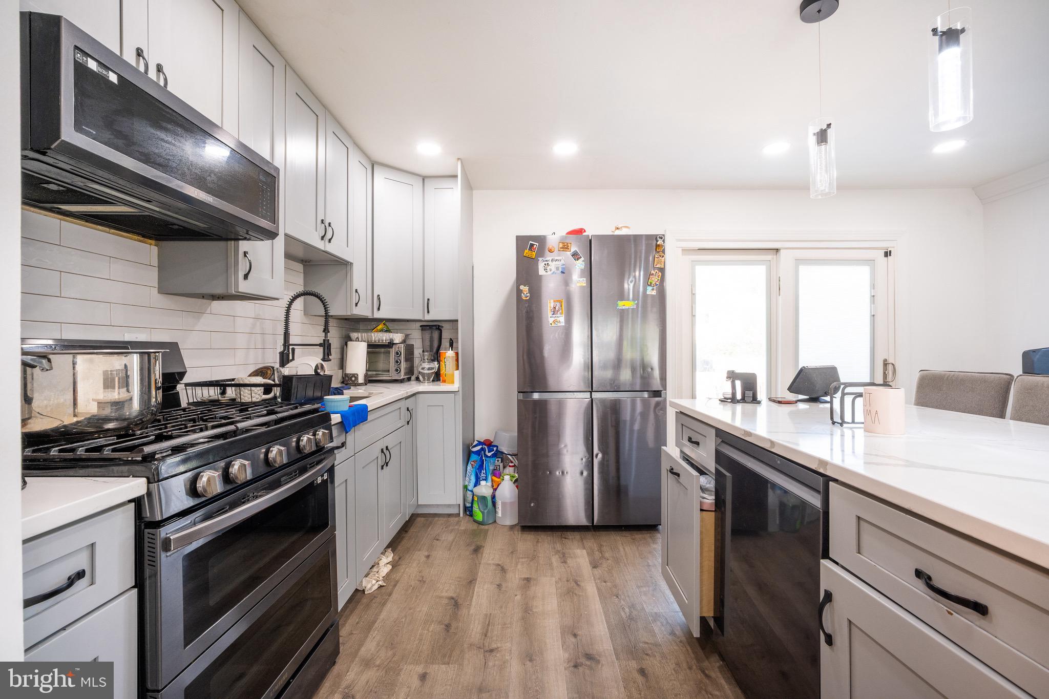 DALE CITY - Residential