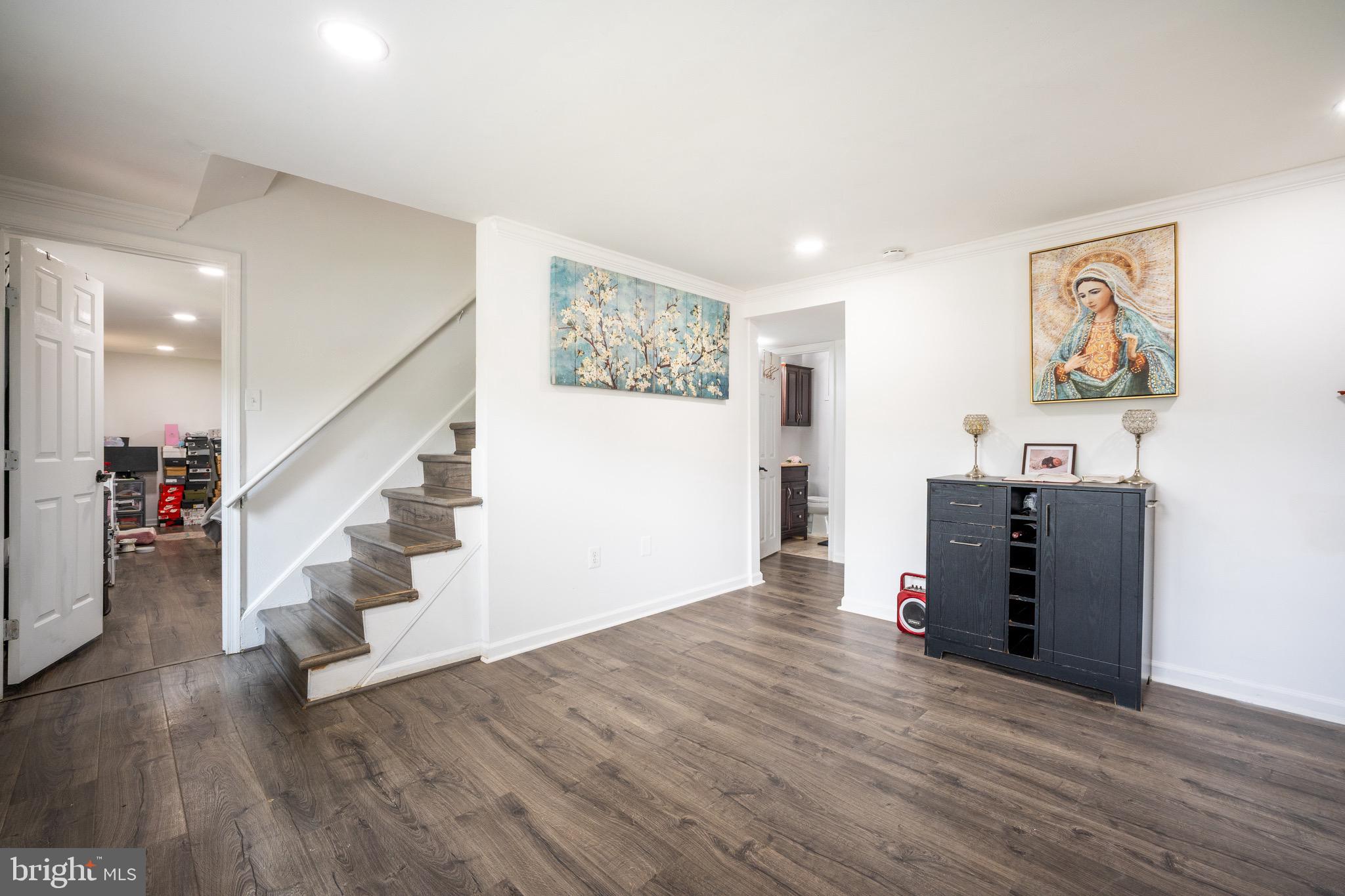 DALE CITY - Residential