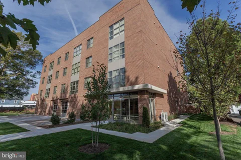 905 N Jackson St Unit 403, Arlington, VA MLS: VAAR2079756