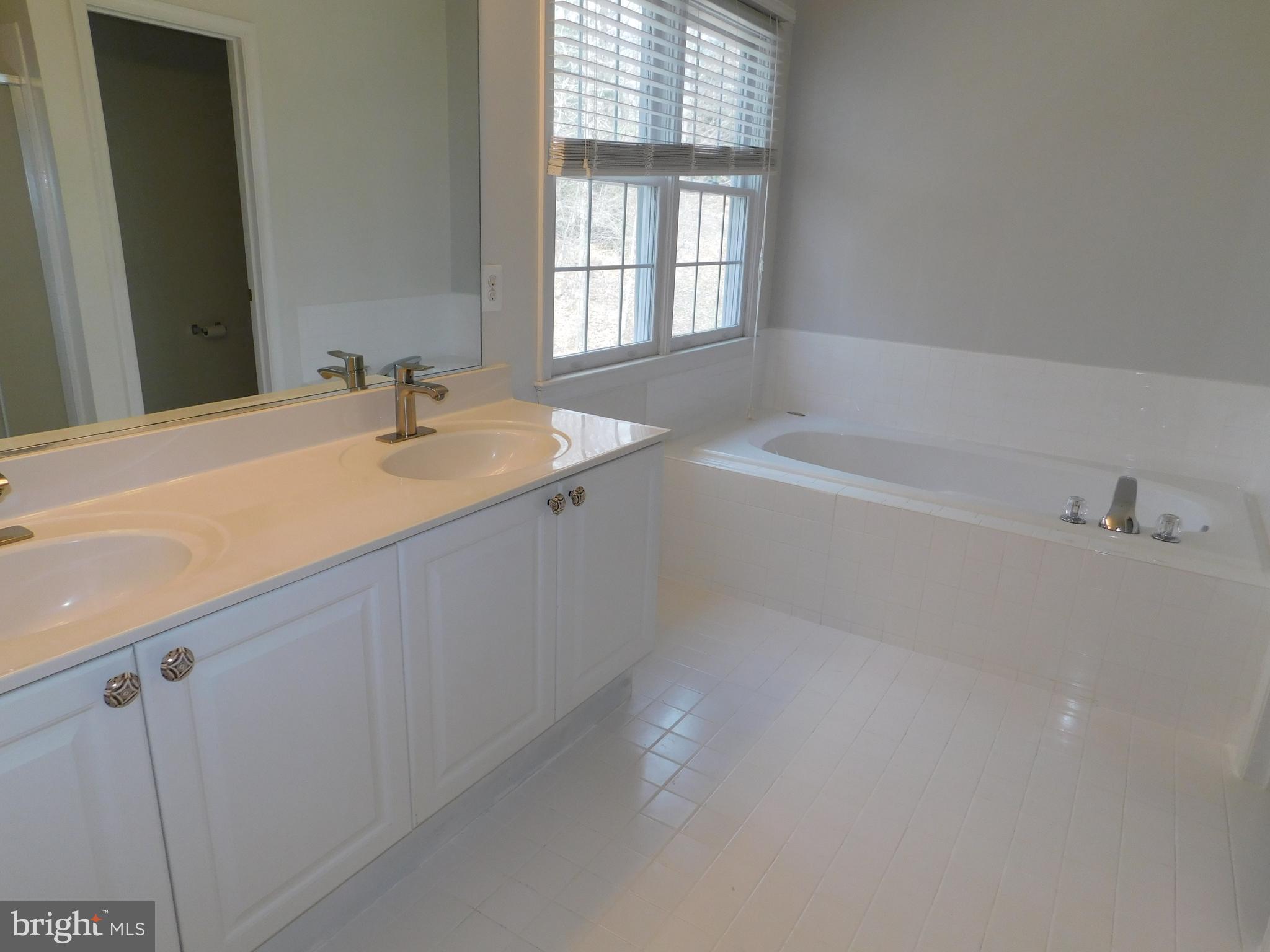 NORTH CLEARVIEW HEIGHTS - Residential Lease