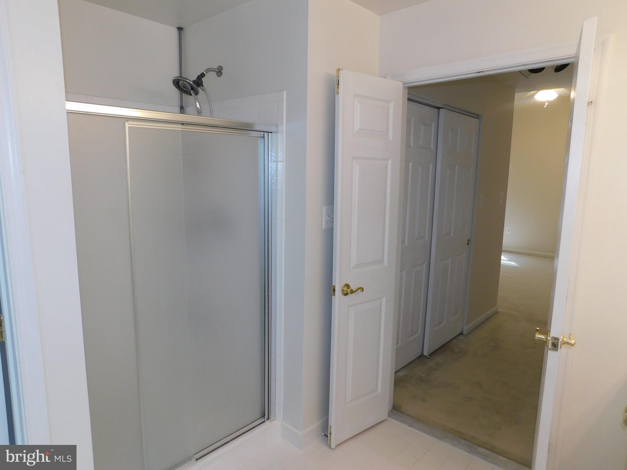 NORTH CLEARVIEW HEIGHTS - Residential Lease