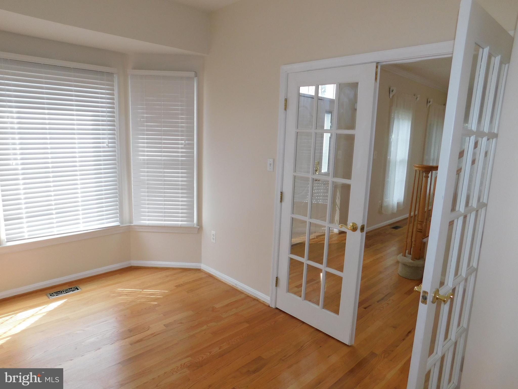 NORTH CLEARVIEW HEIGHTS - Residential Lease