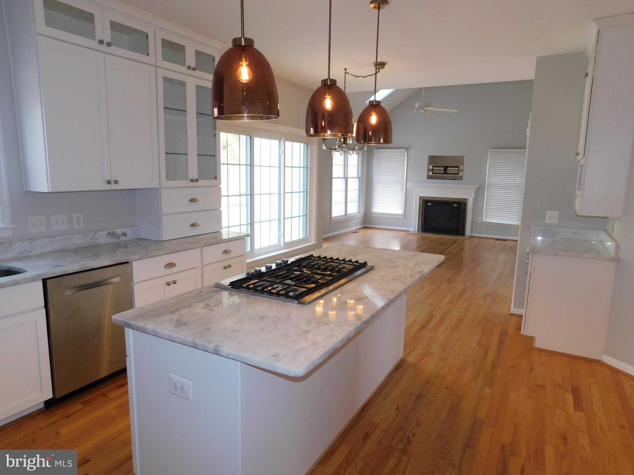 NORTH CLEARVIEW HEIGHTS - Residential Lease