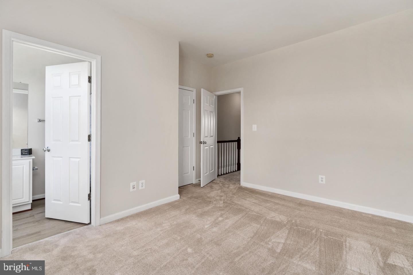 RIVER OAKS - Residential