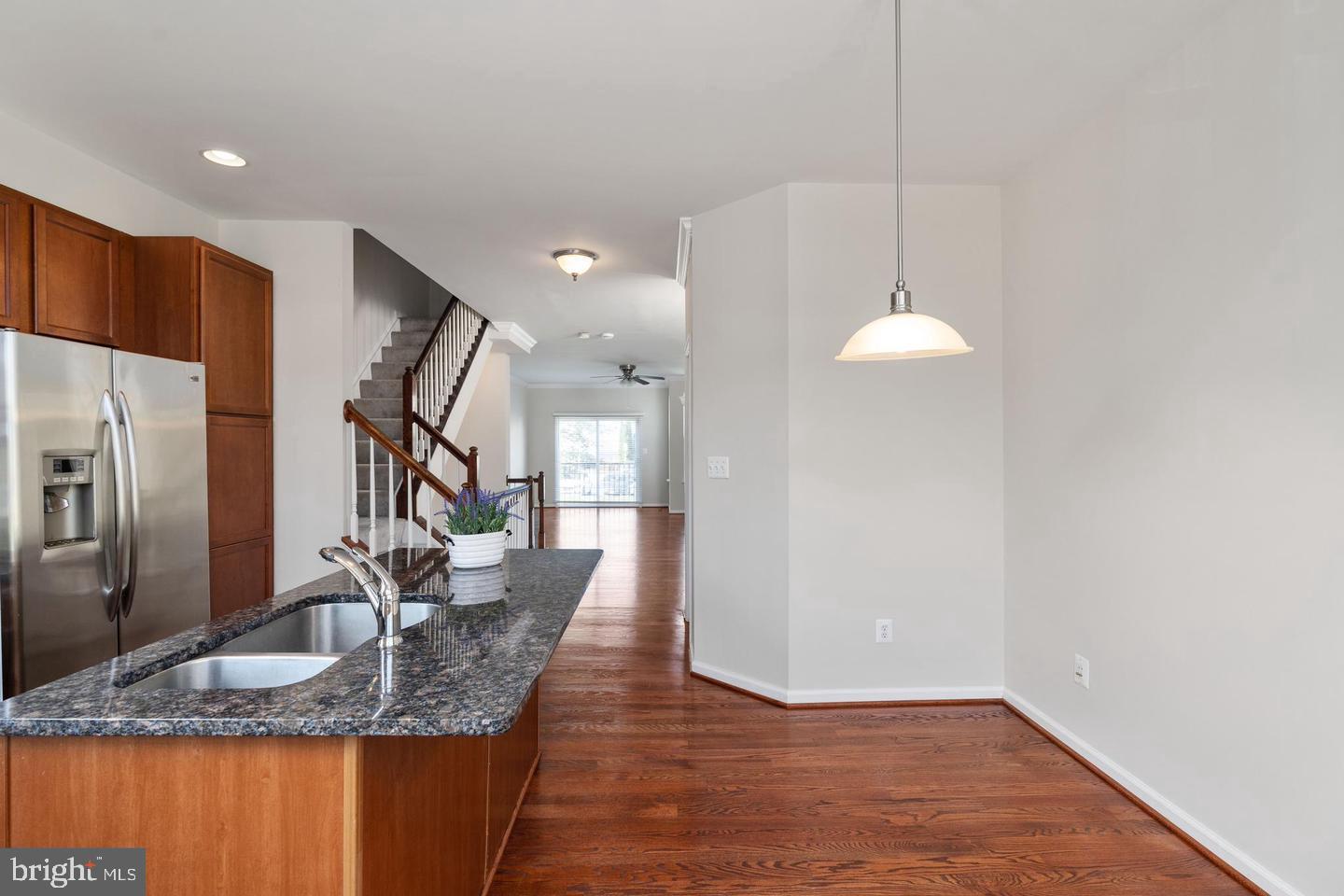 RIVER OAKS - Residential