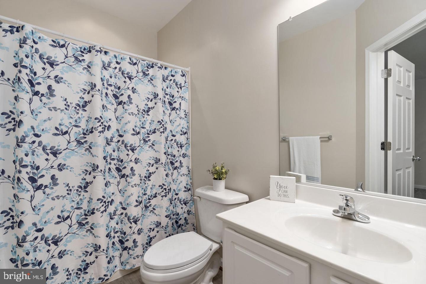 RIVER OAKS - Residential