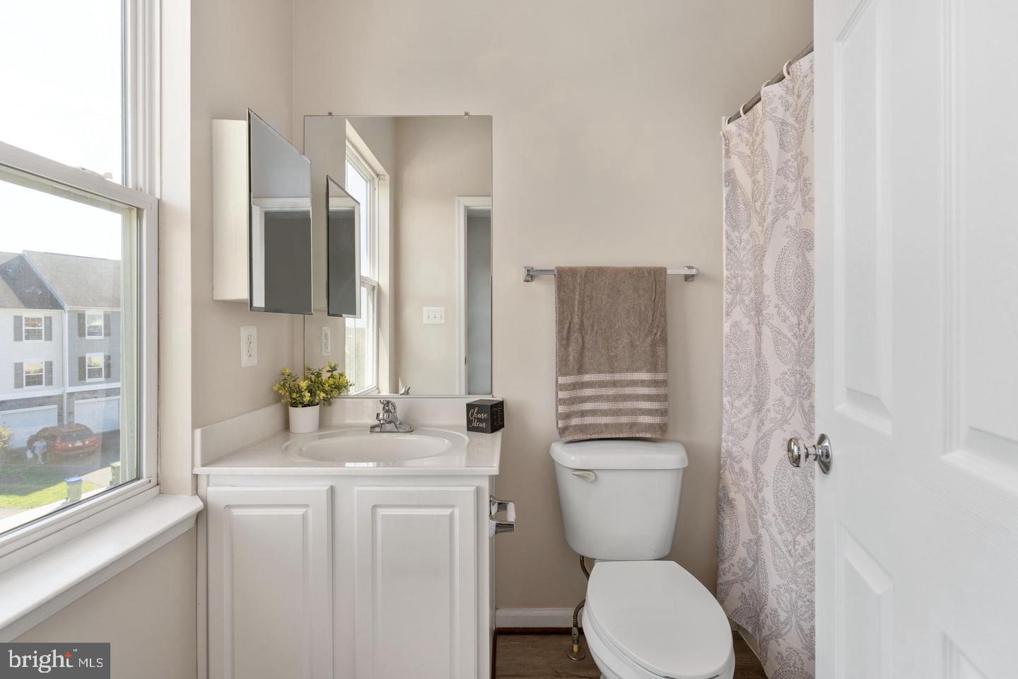 RIVER OAKS - Residential