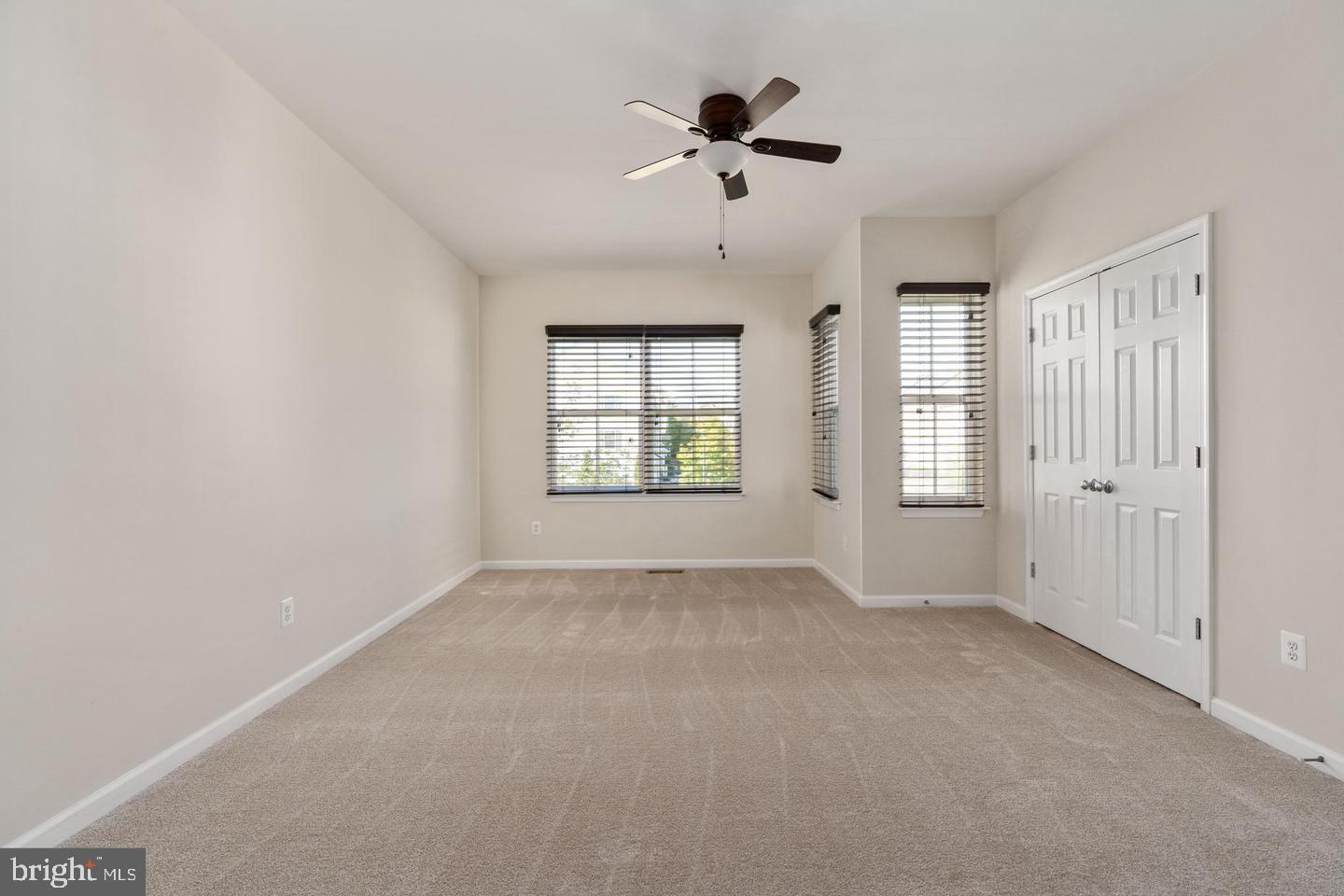 RIVER OAKS - Residential