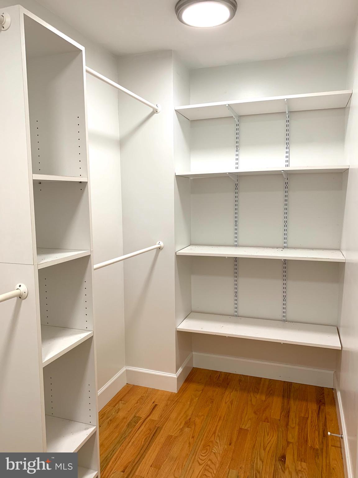 NORTH WOODSIDE - Residential