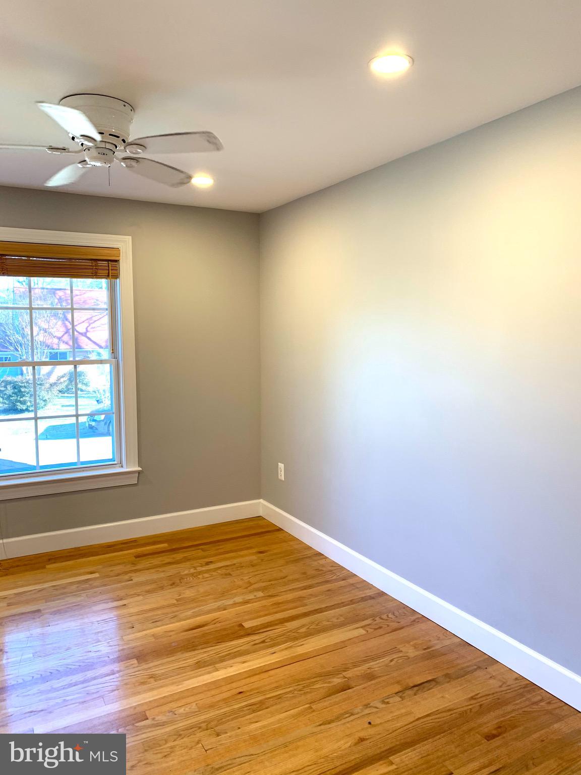 NORTH WOODSIDE - Residential