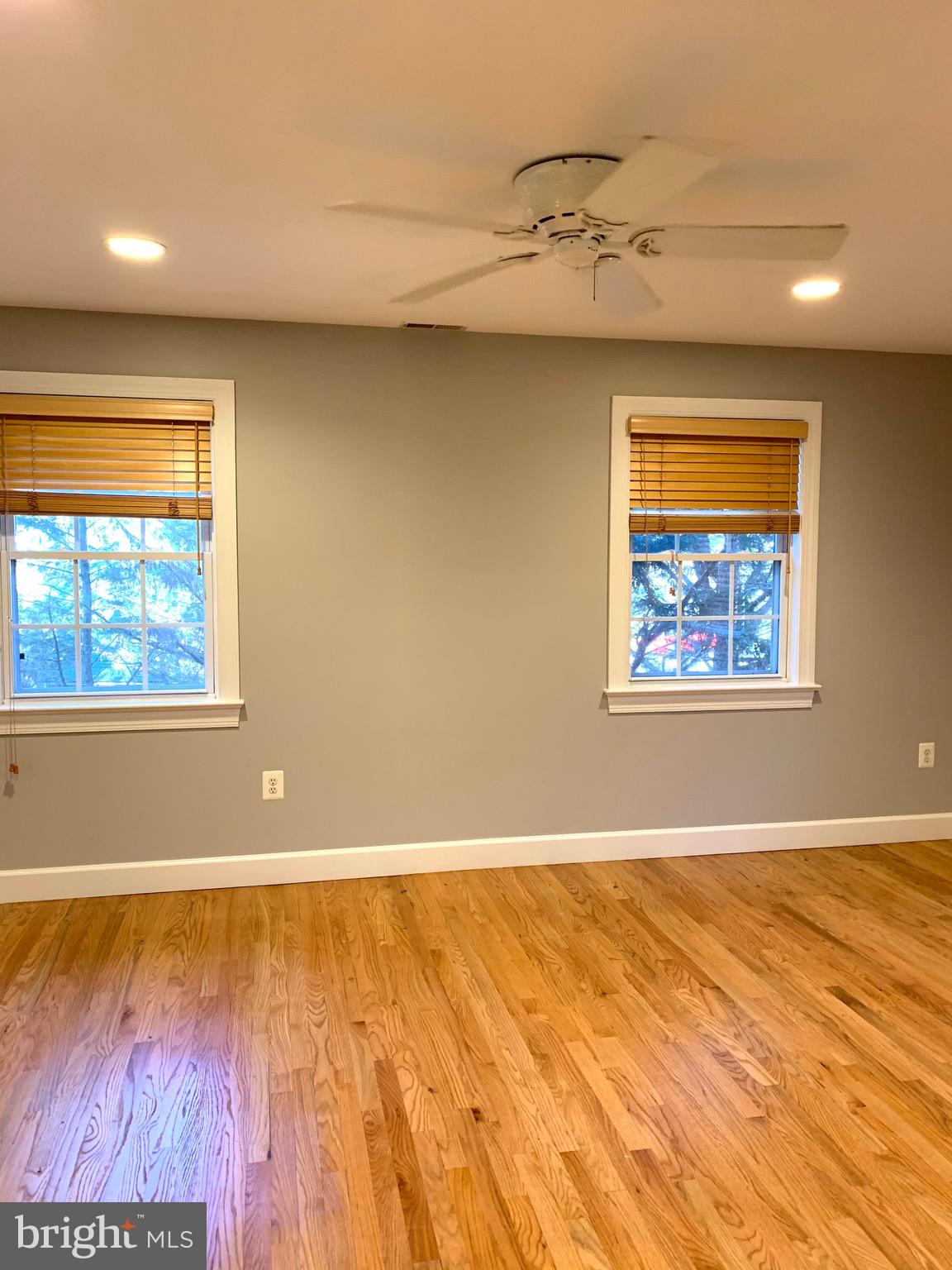 NORTH WOODSIDE - Residential