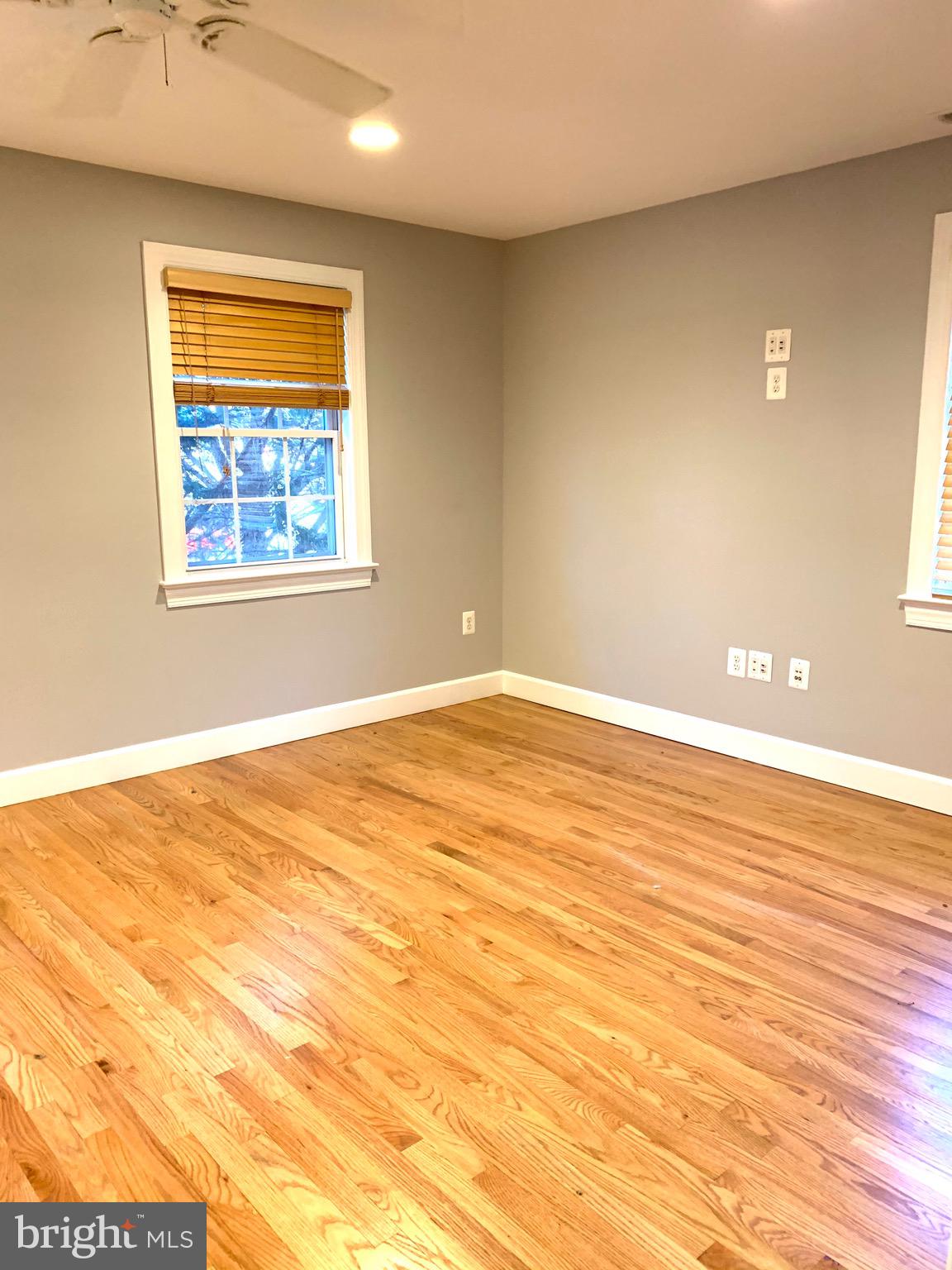 NORTH WOODSIDE - Residential