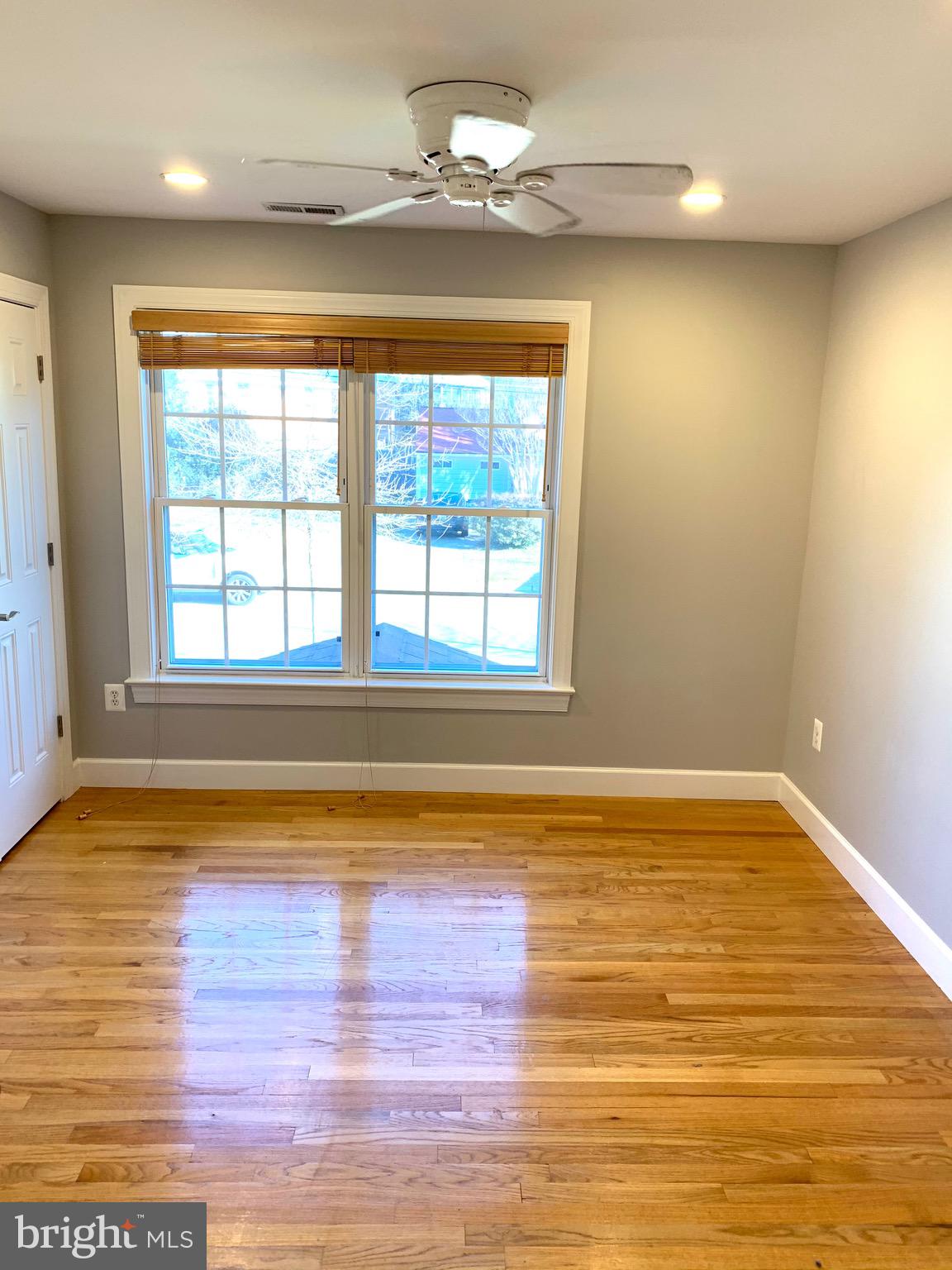 NORTH WOODSIDE - Residential