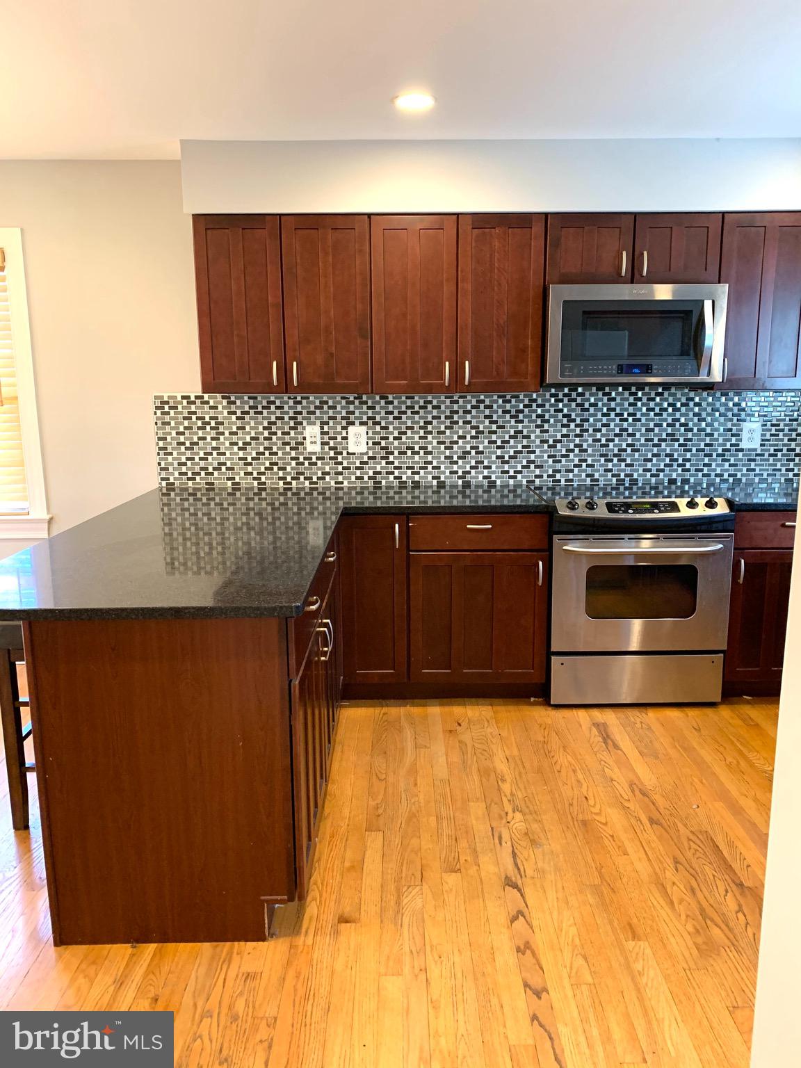 NORTH WOODSIDE - Residential