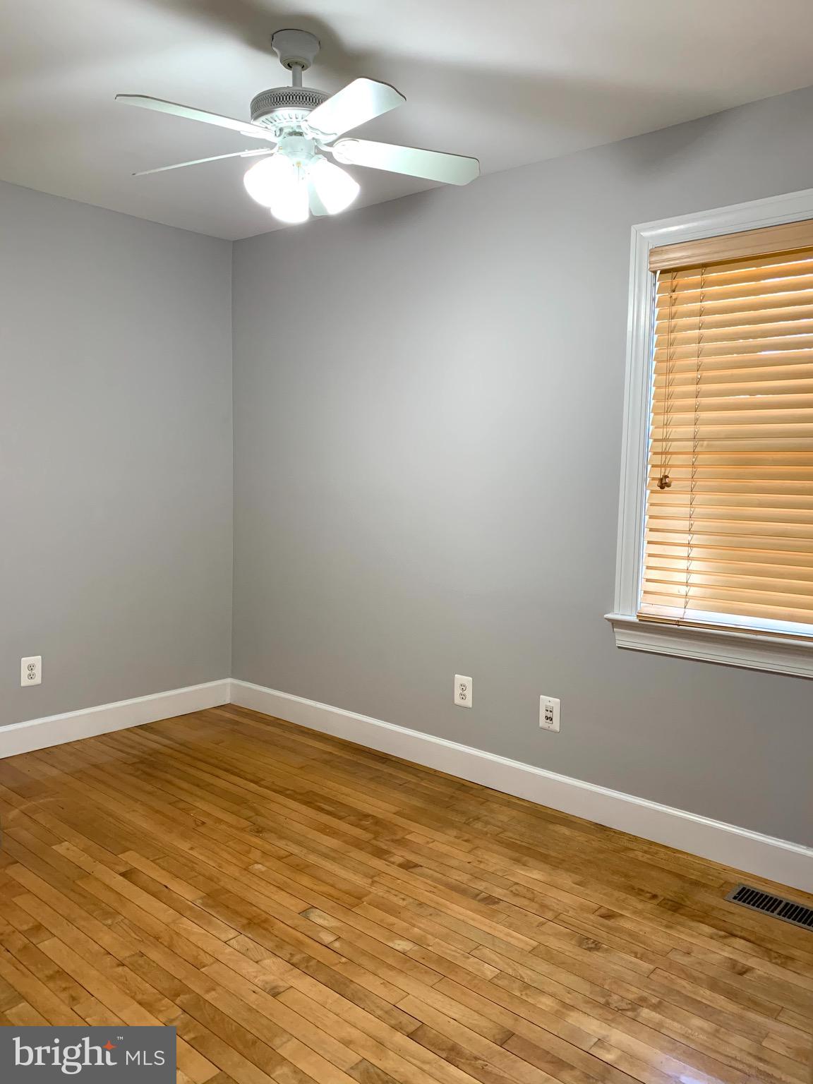 NORTH WOODSIDE - Residential