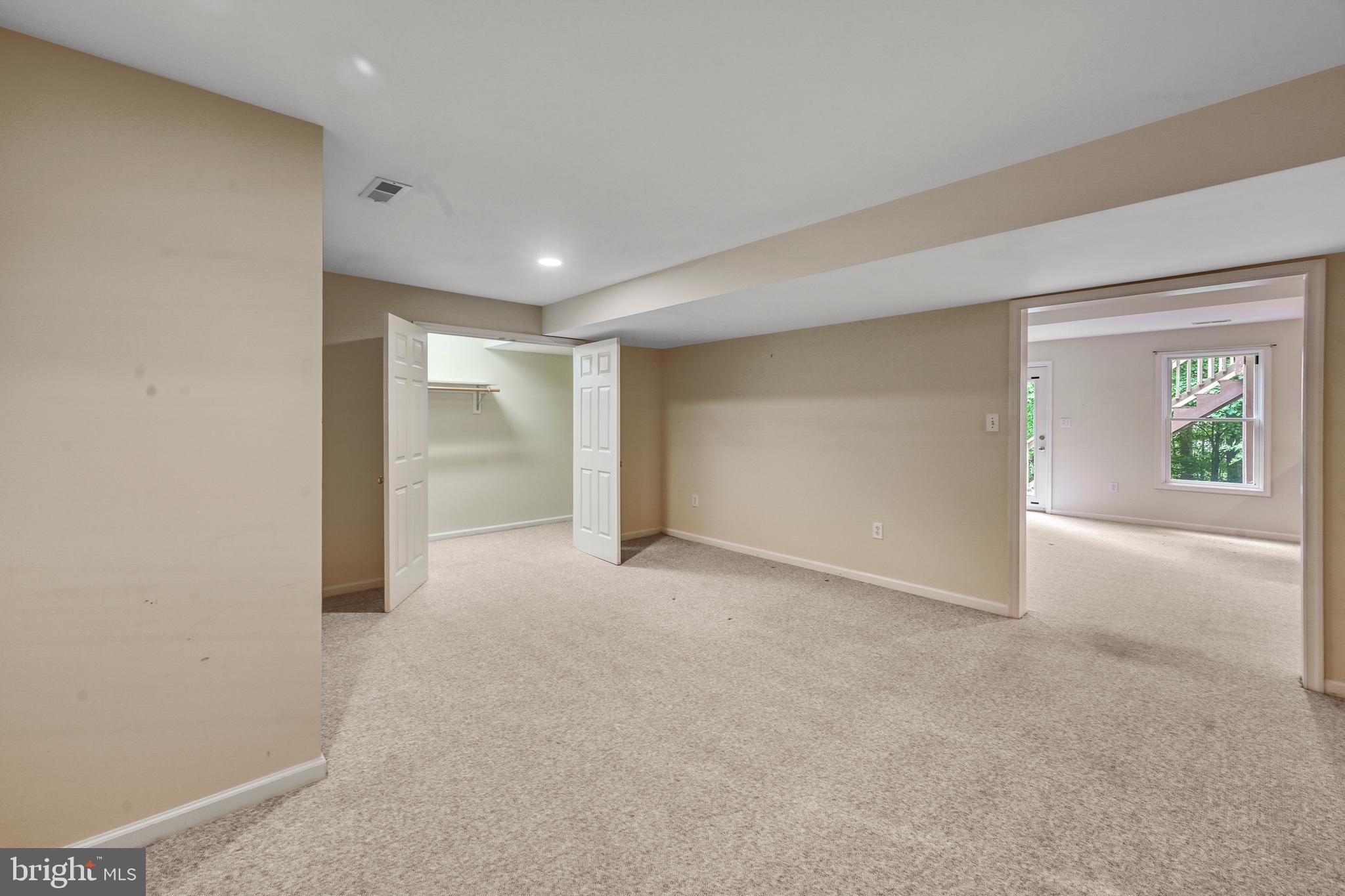 COURTHOUSE CROSSINGS - Residential