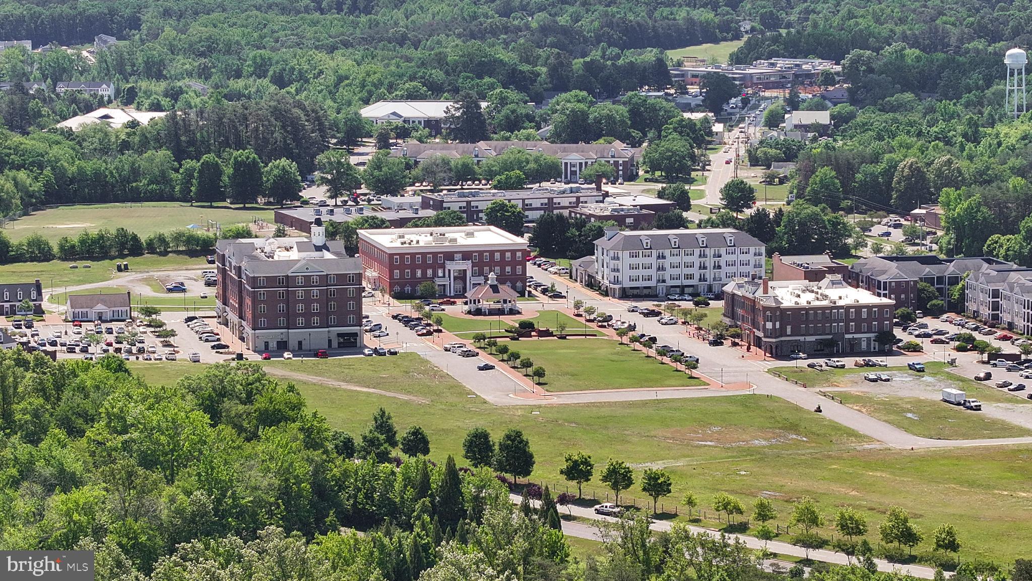 COURTHOUSE CROSSINGS - Residential