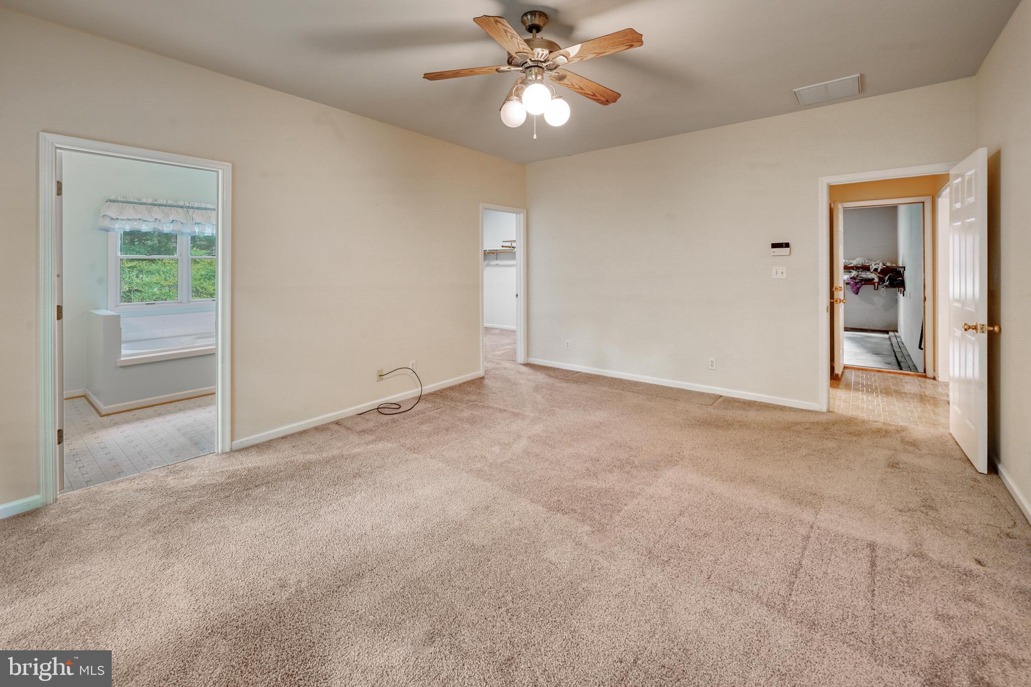 COURTHOUSE CROSSINGS - Residential