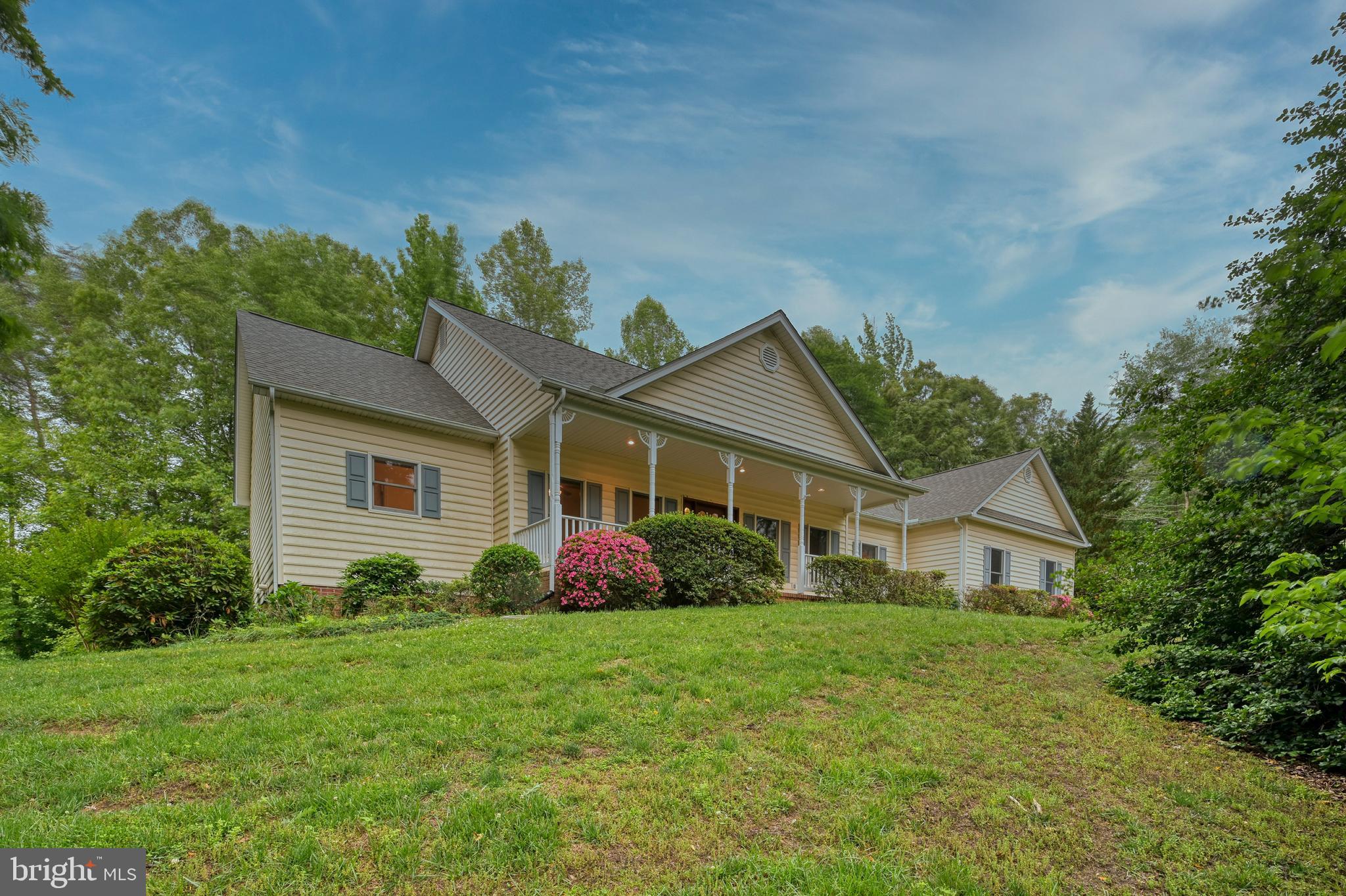 COURTHOUSE CROSSINGS - Residential