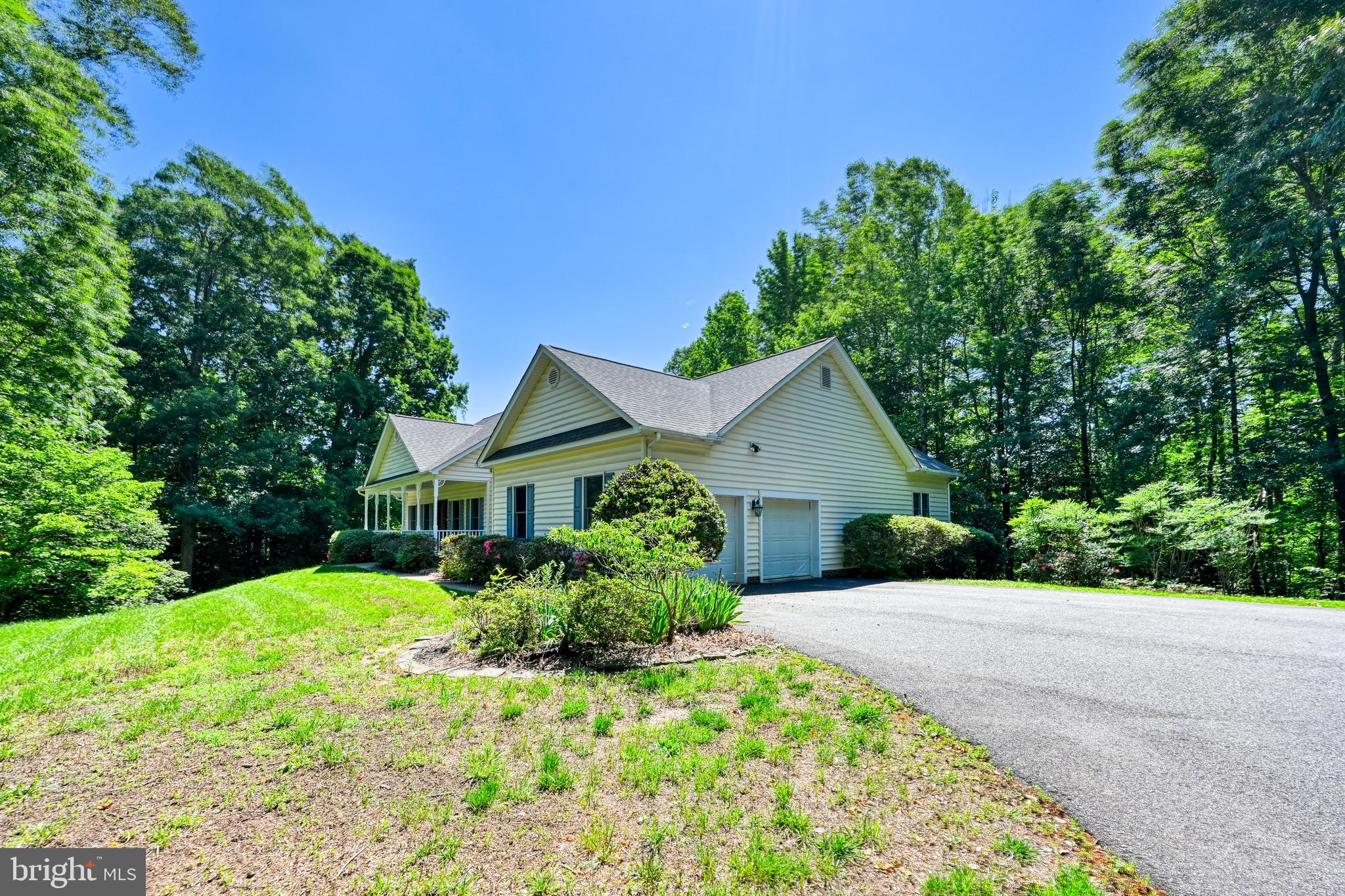 COURTHOUSE CROSSINGS - Residential