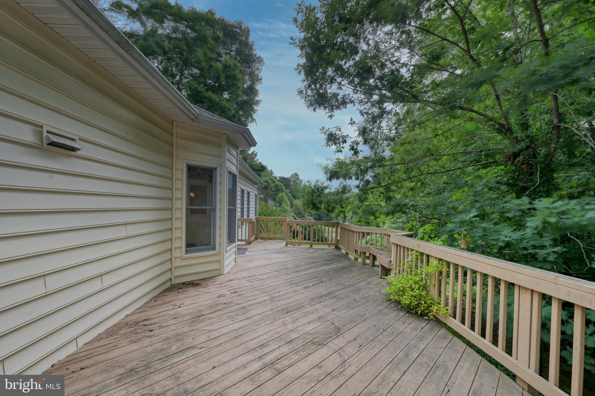 COURTHOUSE CROSSINGS - Residential